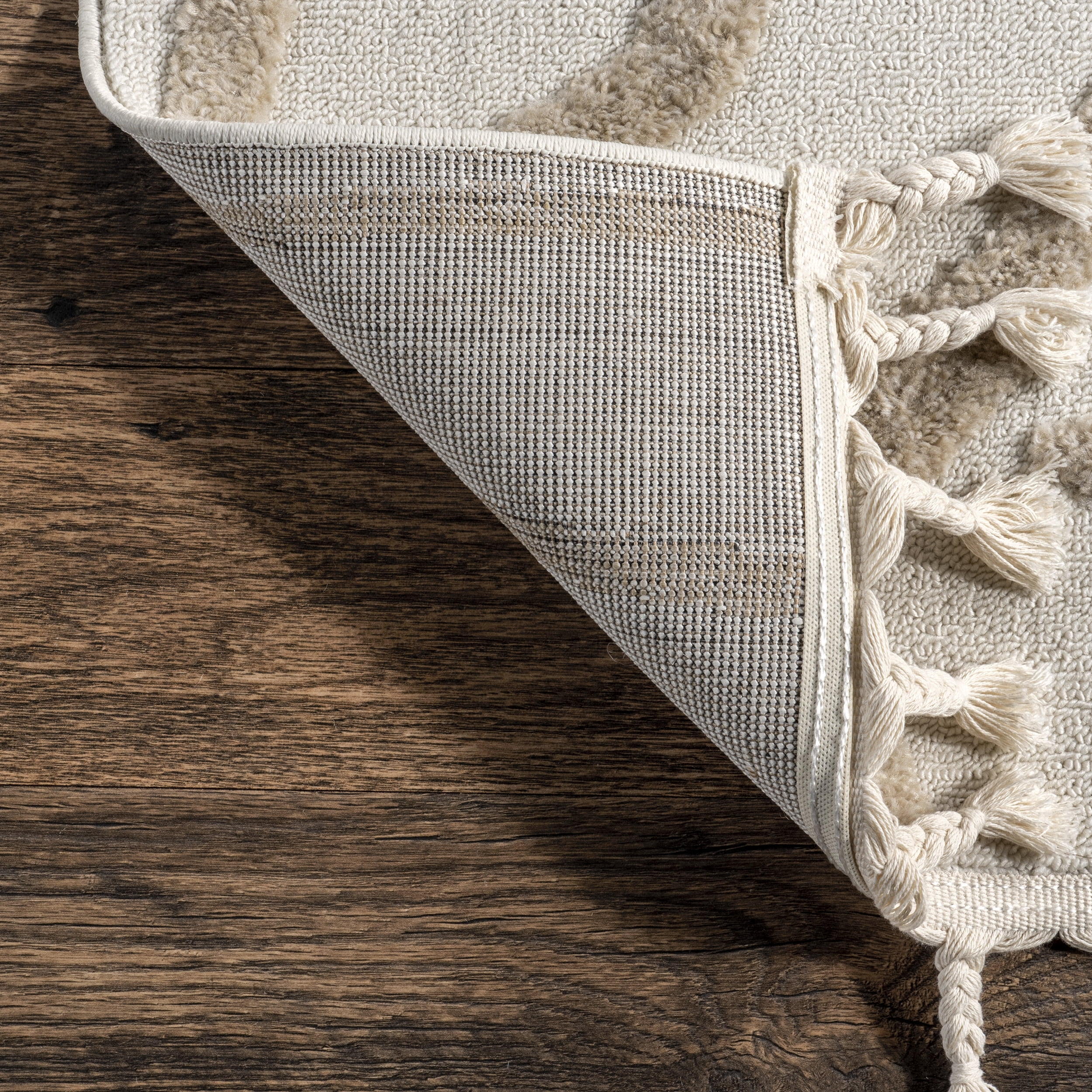 nuLOOM Tenisha High/Low Abstract Tassel Area Rug, 4' x 6', Ivory