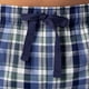 thumbnail image 3 of Set de Pijama IZOD para Hombre con Camiseta de Manga Corta y Pantalones, 3 of 5