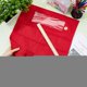 thumbnail image 3 of Organizador de respaldo de silla rojo con bolsillo de almacenamiento de 19 x 16,5 pulgadas, con ranura para etiqueta de nombre, para estudiantes, con múltiples bolsillos, 3 of 9