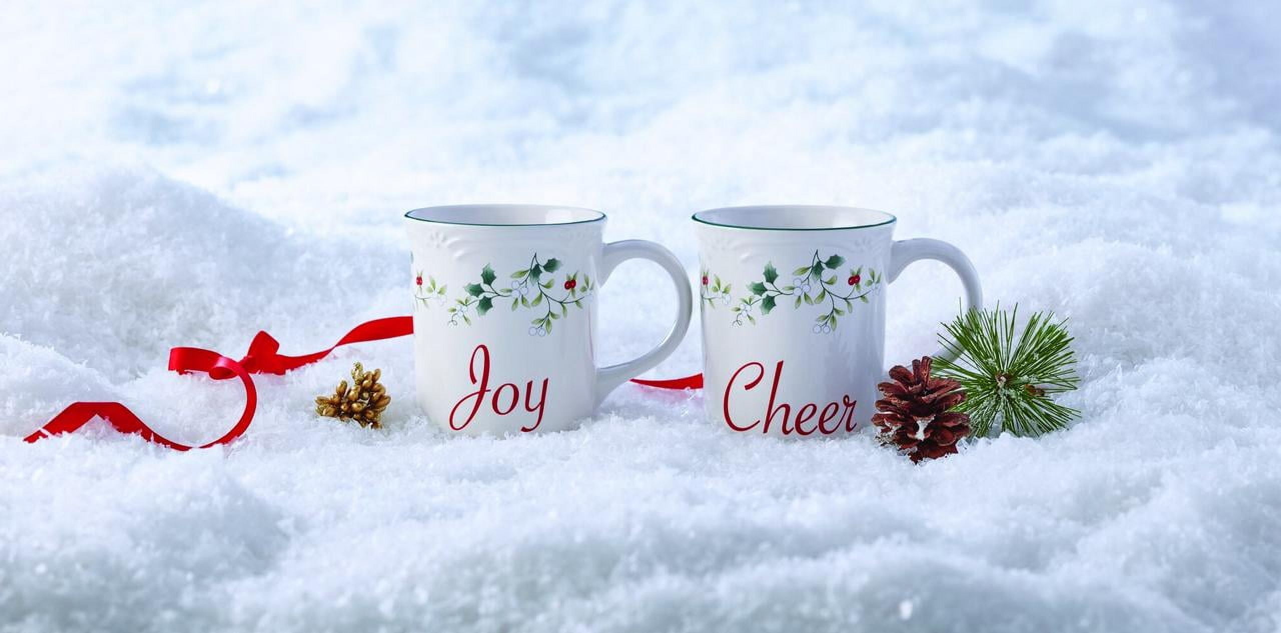 Pfaltzgraff Winterberry Stoneware 12 oz Sentiments Mug Set of 2