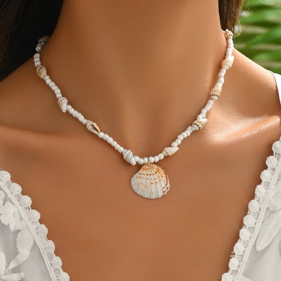 Sunyuer Handmade Sea Shell Necklace for Women Summer Adjustable Natural Shell Collar Necklace