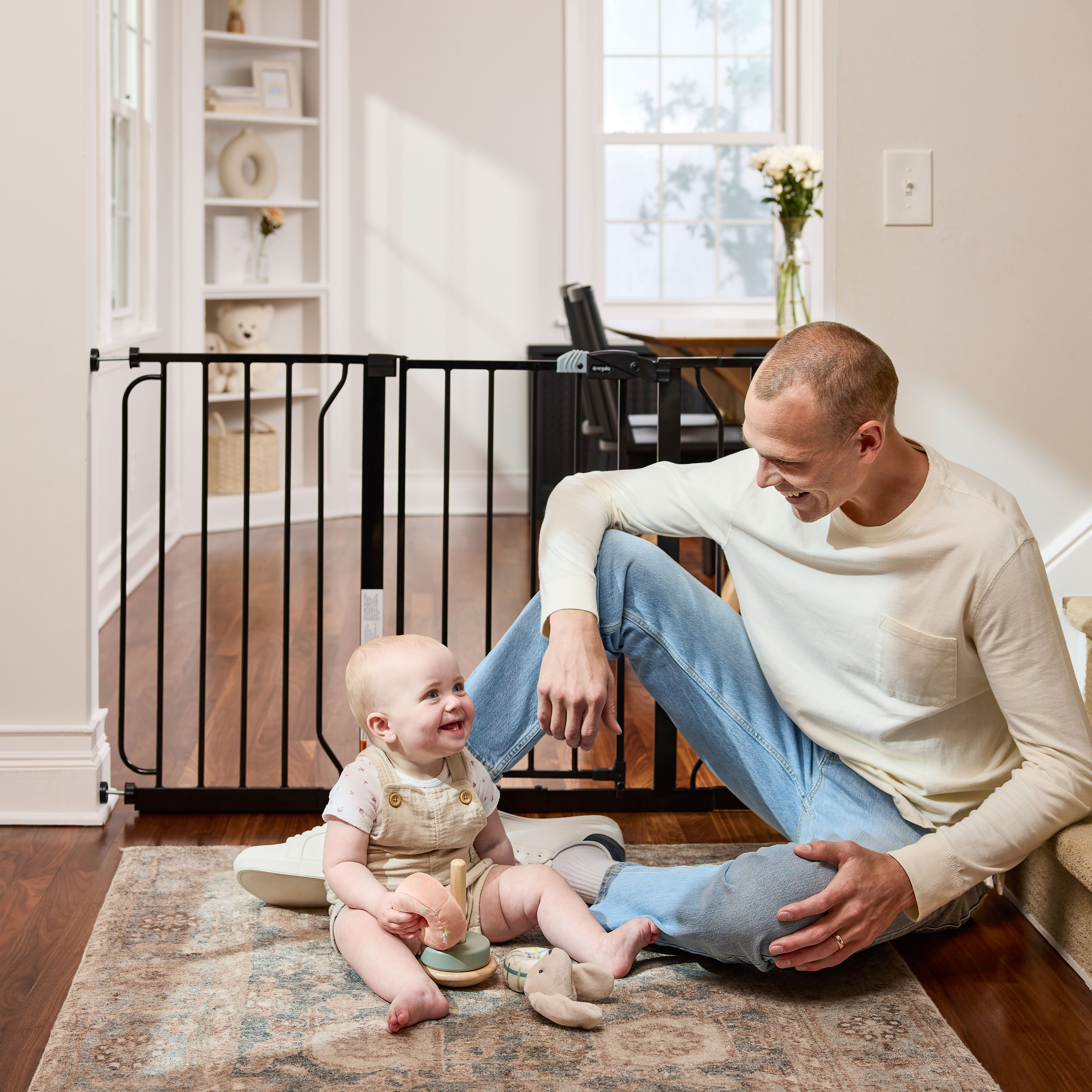 Regalo Easy Step Extra Wide 49-Inch Baby Safety Gate, Black – Adjustable Metal Gate for Babies 6–24 Months