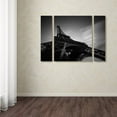 thumbnail image 3 of Trademark Fine Art ''Eiffel I'' by Moises Levy 24" x 32" Multi Panel Art Set (886511904972), 3 of 3