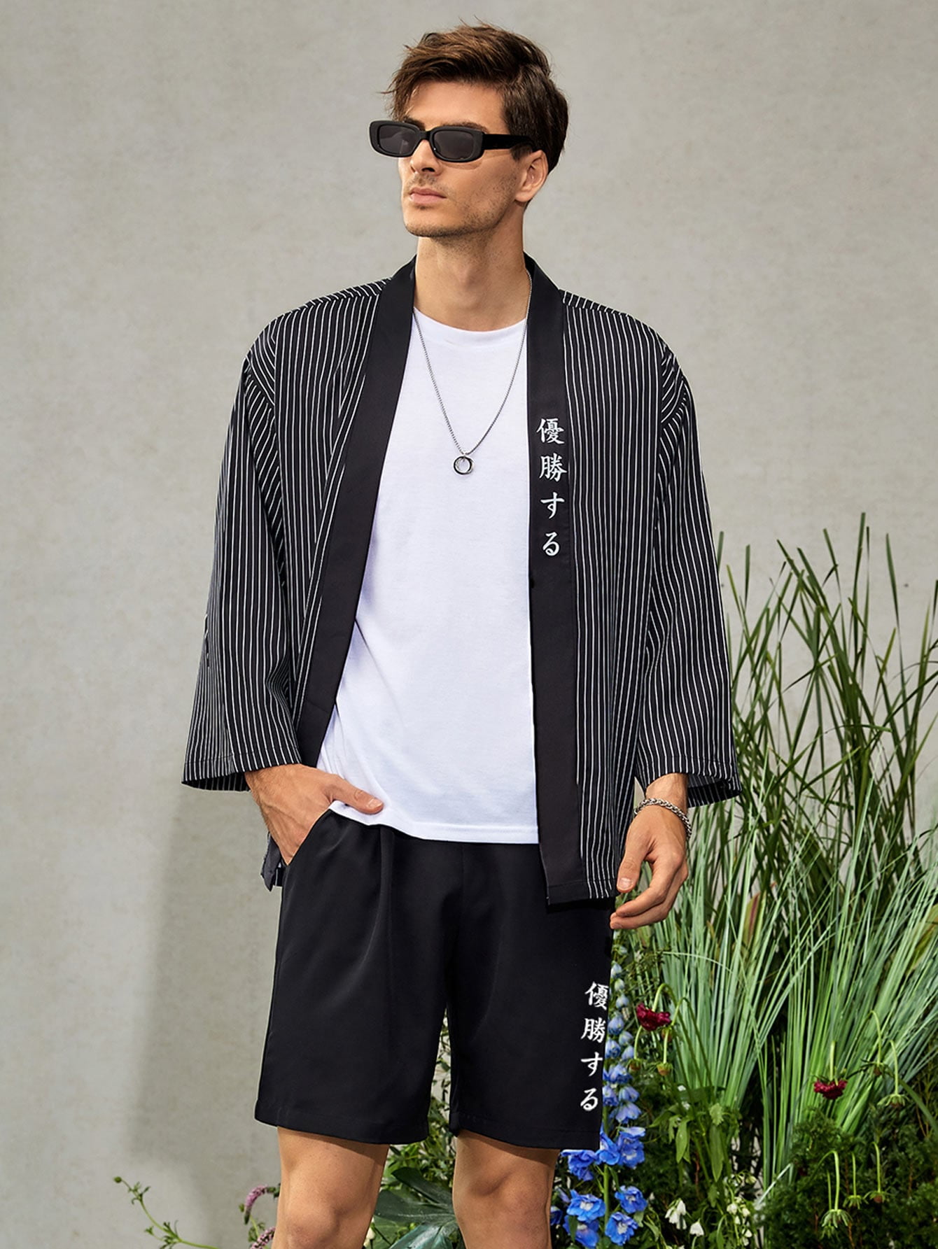 Men Vertical Striped Japanese Letter 