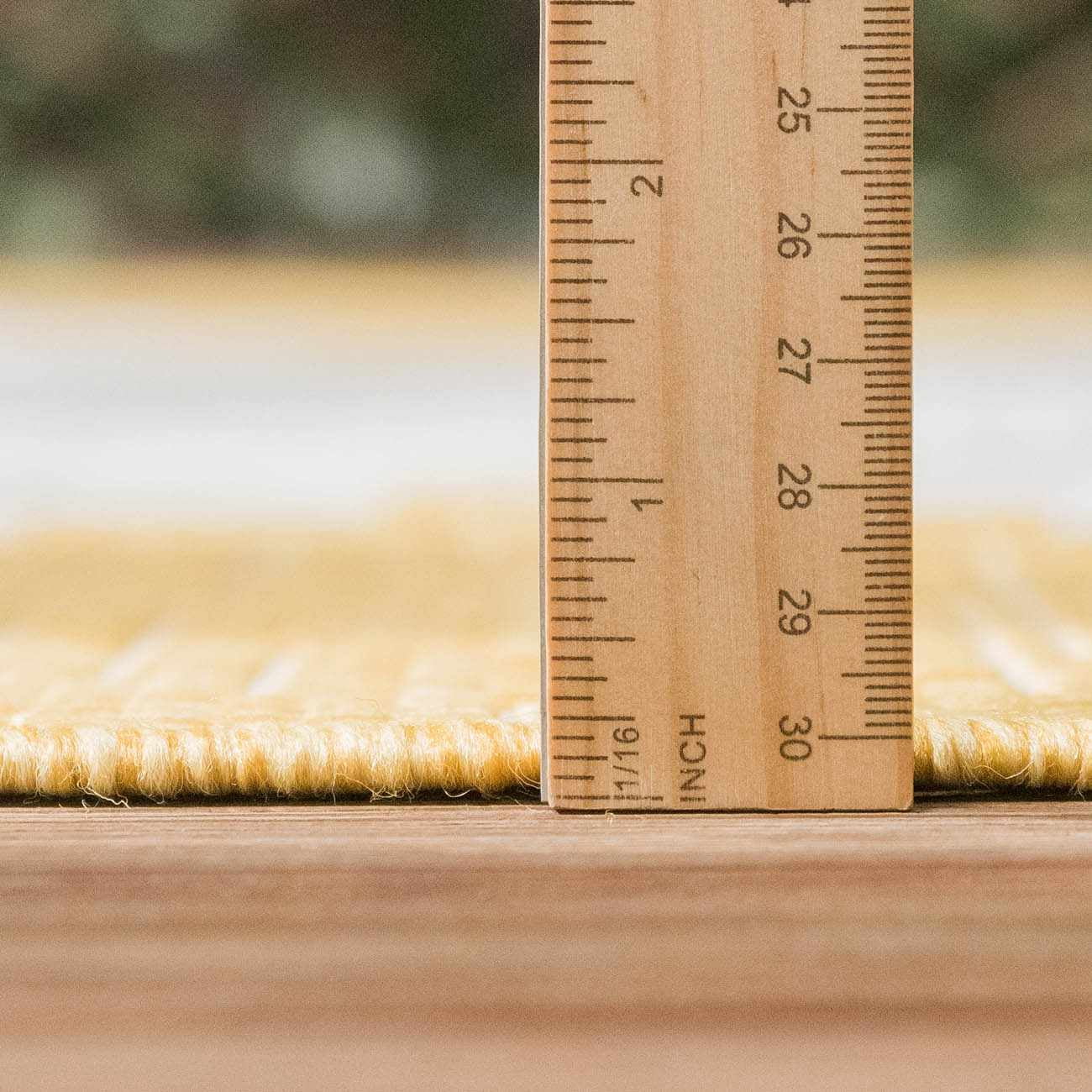 Hauteloom Djugun Outdoor Area Rug - Outside Porch Patio Rug Carpet - Waterproof Rug - Geometric - Yellow, Off White, White, Cream, Bone - 5'3" Round