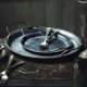 thumbnail image 4 of Vajilla Placa de Metal Retro con Asas para Bistec, Queso, Pan, Café, Sándwich Diseño Elegante, Mano de Obra Exquisita, Que Brinda Una Sensación de Com L SOLEDAD Plato Retro Occidental, 4 of 7