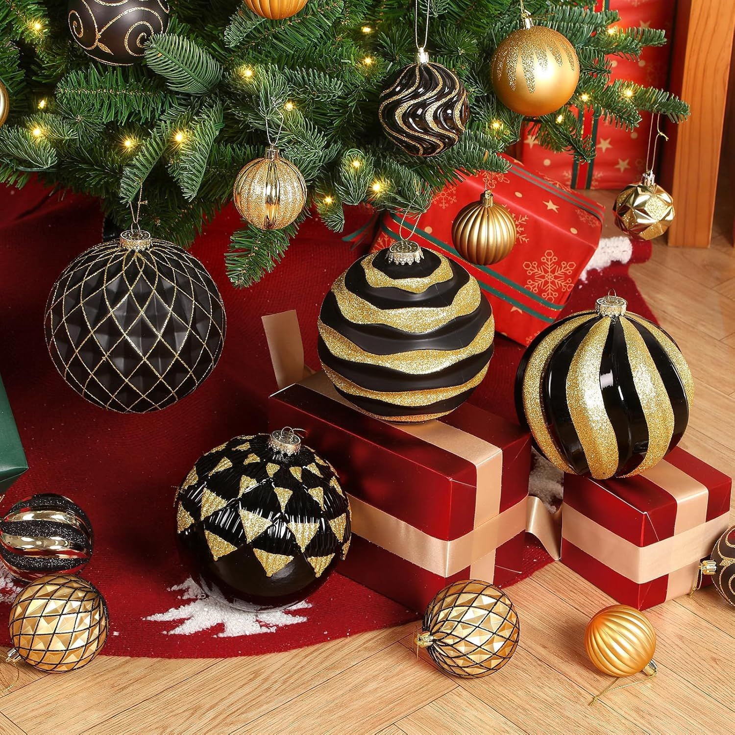 6"/150mm Large Christmas Ball Ornaments, 4Pcs Christmas Tree Decor, Shatterproof Hanging Decorations with Hooks, White & Silver Baubles for Xmas Tree, Wedding, Holiday and Party Decor