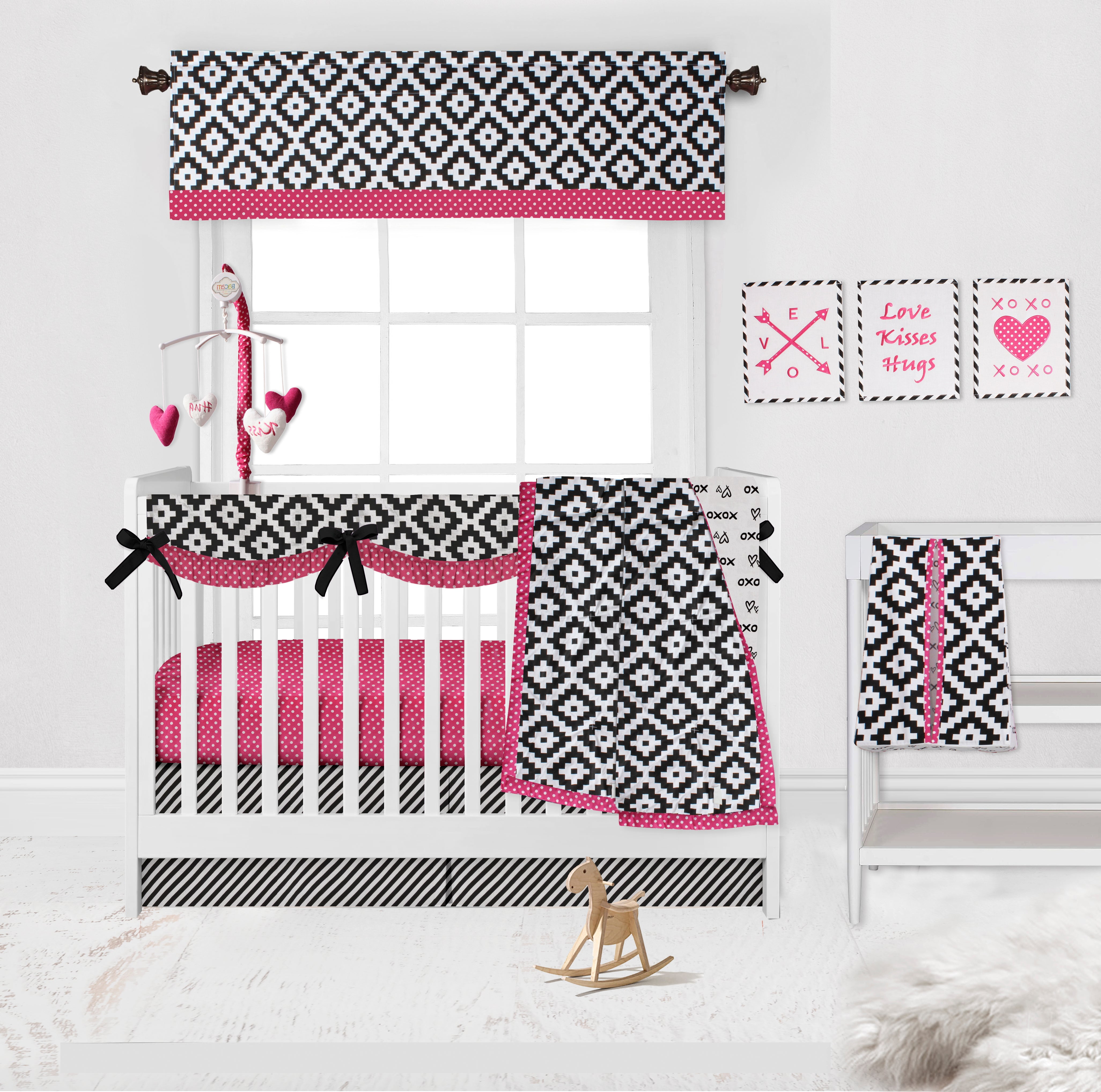 Bacati - Aztec Love Black/Fuchsia Musical Baby Crib Mobile