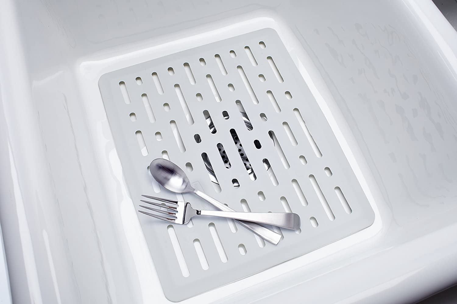 Rubbermaid 1G1706WHT Enhanced Microbal Sink Mat, Small, White