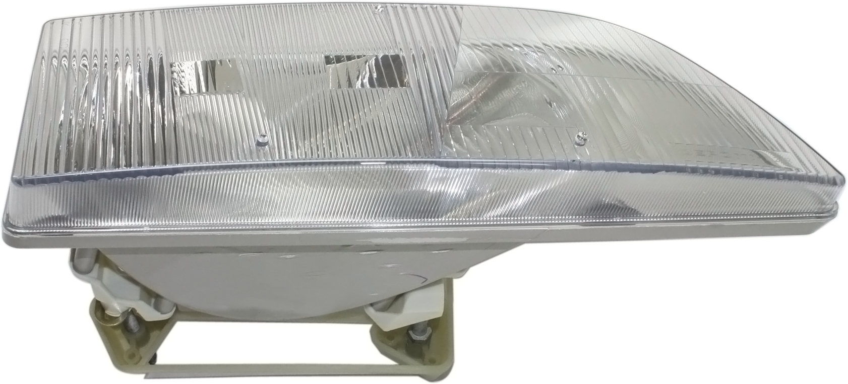 Headlight Compatible With 2000-2011 Volvo VNM 2000-2003 VNL Right Passenger Halogen