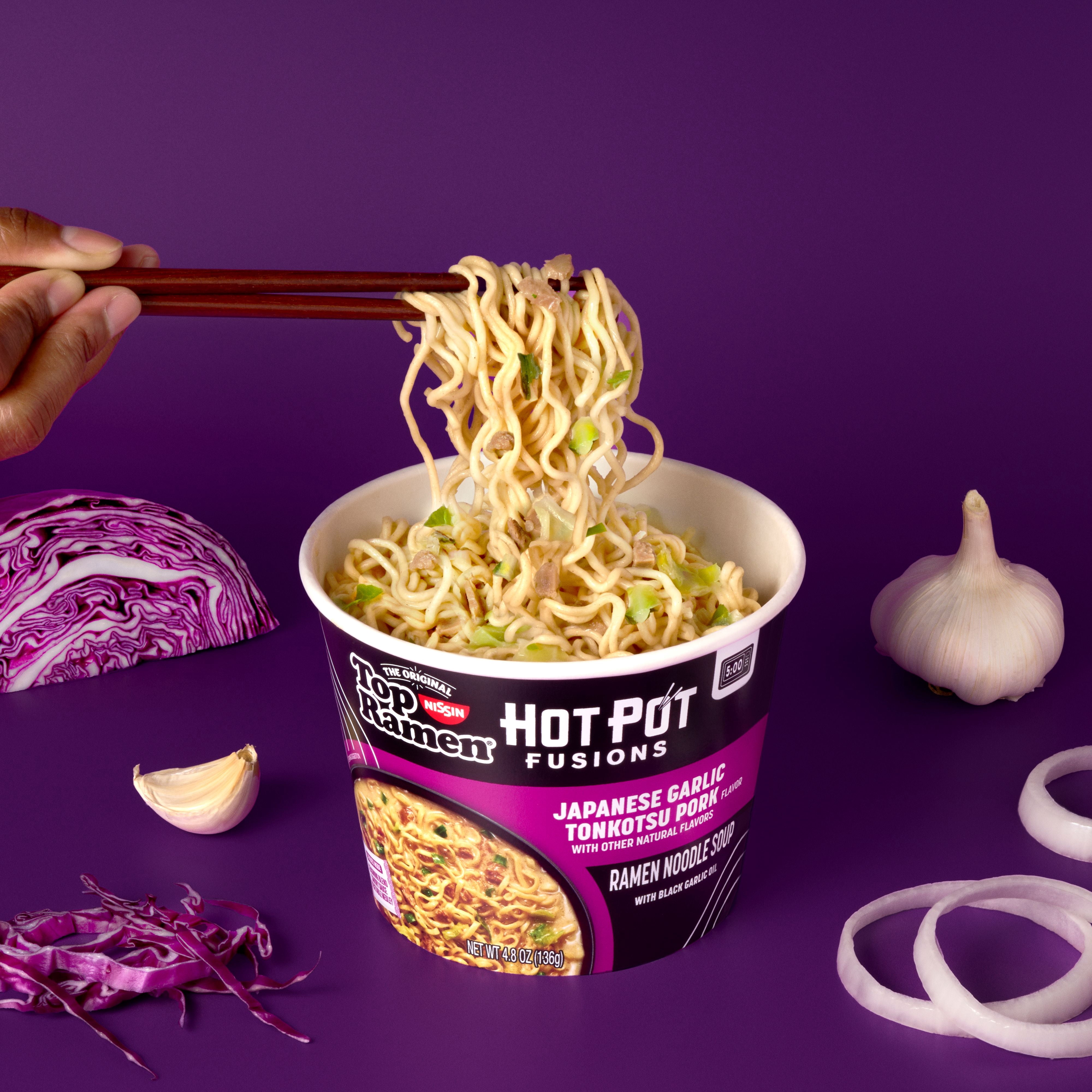 (4 pack) Top Ramen Hot Pot Fusions Japanese Tonkotsu Garlic Pork