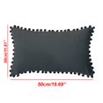 thumbnail image 4 of Funda de cojín rectangular negra con pompón de 50 x 30 cm, 4 of 4