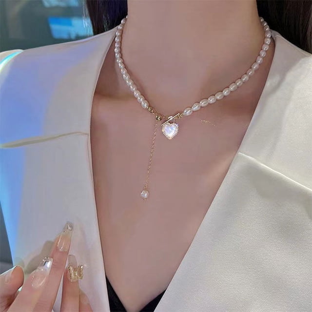 Collar creativo de perlas artificiales con forma de corazón de melocotón y hebilla de viento frío, temperamento retro simple para mujer, cadena de clavícula