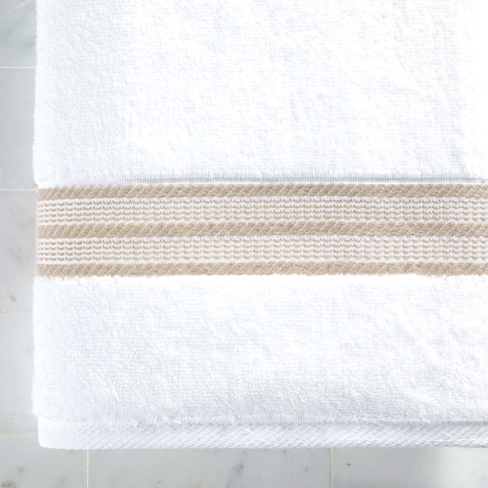 Better Homes & Gardens Adult Bath Towel, Tan Stripe