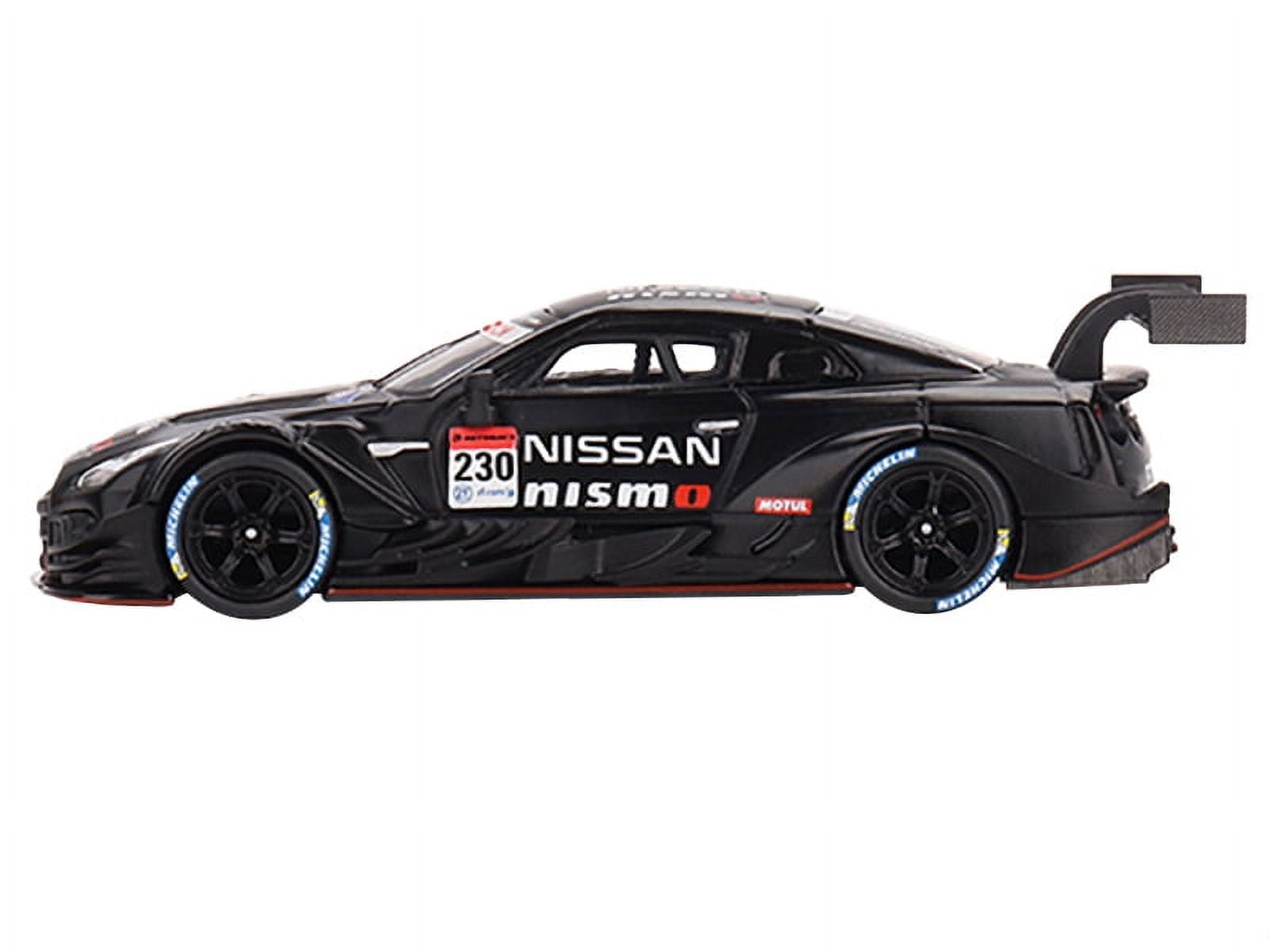 Diecast Nissan GT-R Nismo GT500 #230 