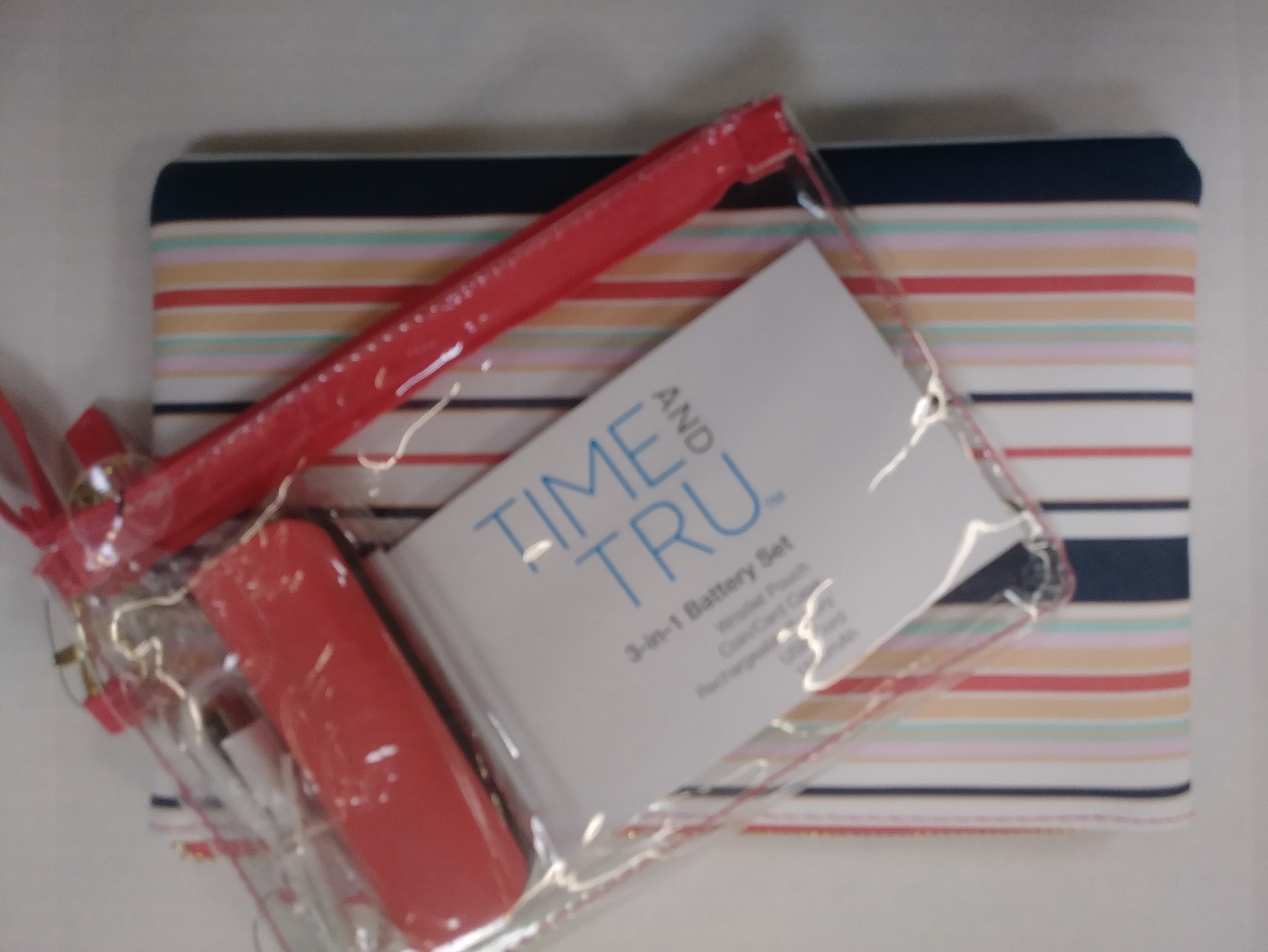 Time And Tru Alexa 3-1 Charger Pouch
