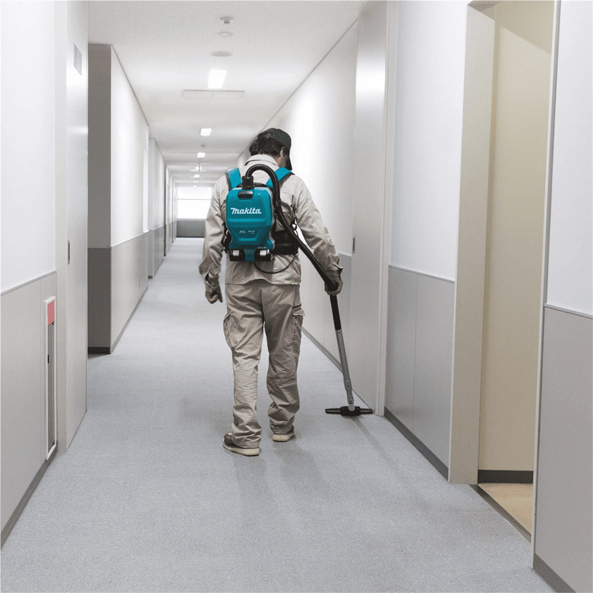 Makita 18V X2 (36V) LXT&reg; Lith-Ion Brushless Cordless 1/2 Gallon HEPA Filter Backpack Dry Vacuum Kit (5.0Ah)
