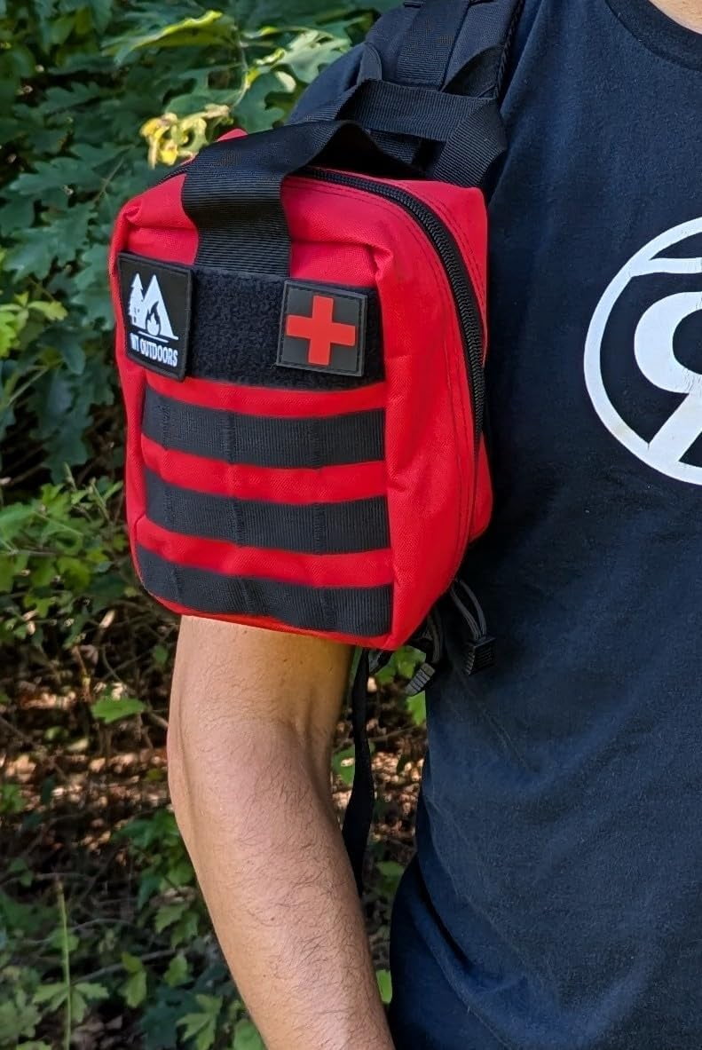 WT Outdoors Hunting and Fishing First Aid Trauma Kit .Quick Deployment Bag Chocking , Burn Care,Wound Care,Survival Blanket, CPR Mask – Bleed