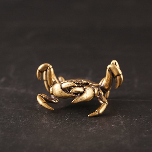ETEREAUTY Golden Brass Crab Figurine for Living Room Shelf Decor, Elegant Home and Stylish Decorative Accessory