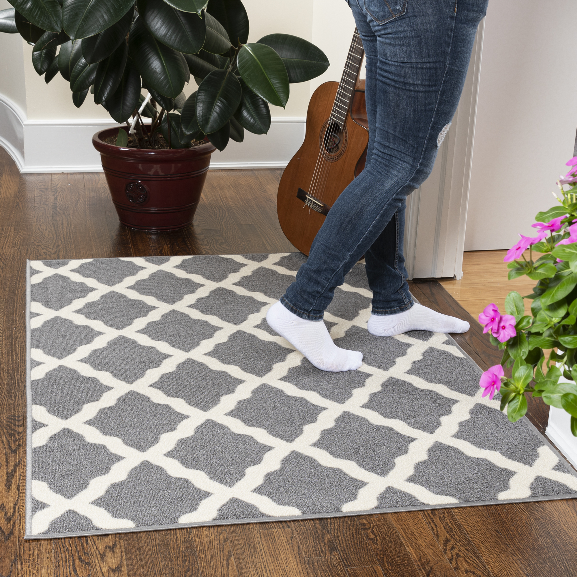 Ottomanson Glamour Trellis NonSlip Runner Rug, 2'3" X 3', Gray