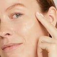 thumbnail image 3 of Serum de la marca multiacción, para restaurar y renovar rostro y cuello, 1.69 oz, 3 of 3
