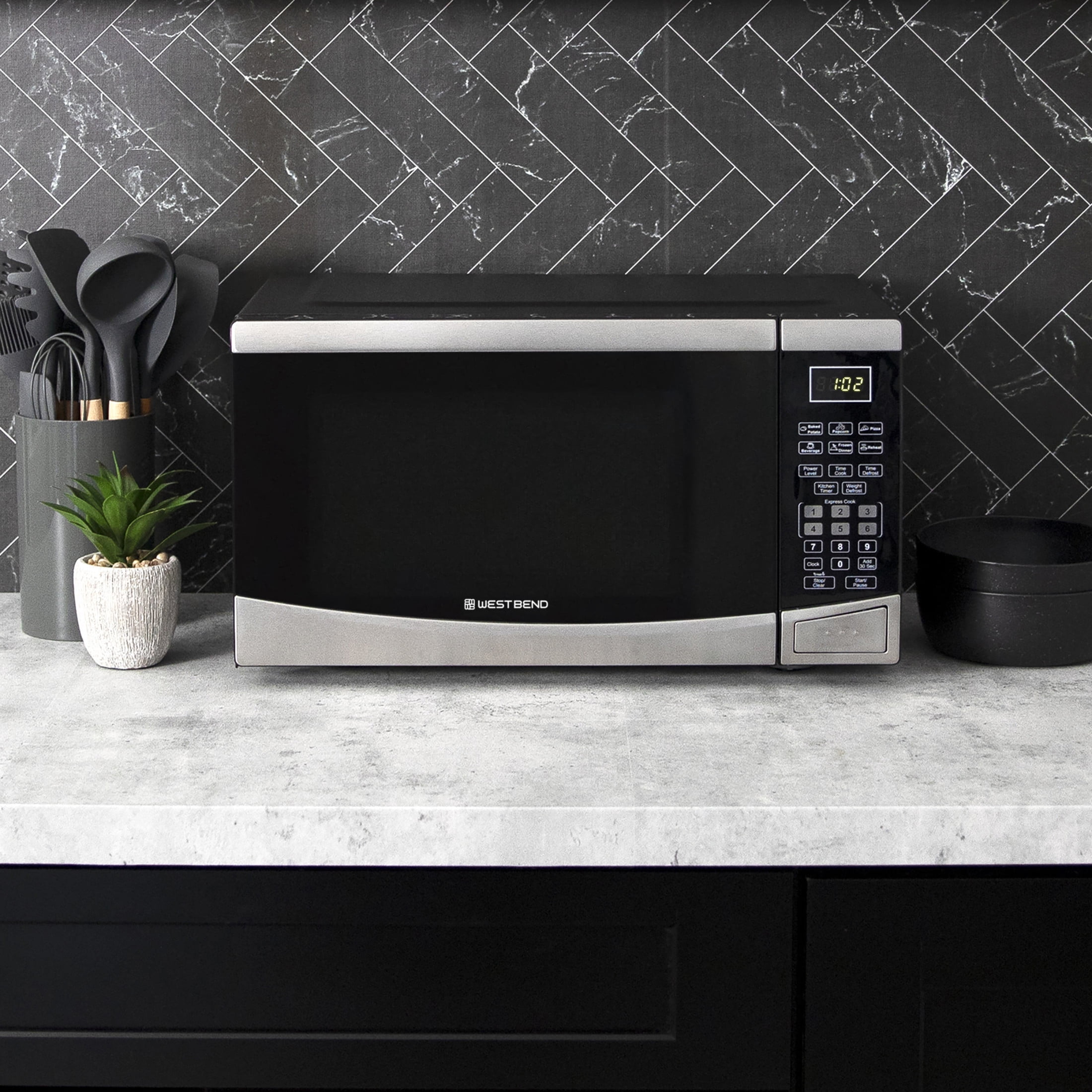West Bend 0.9 cu. ft. Microwave Oven, in Stainless Steel (WBMW92S)