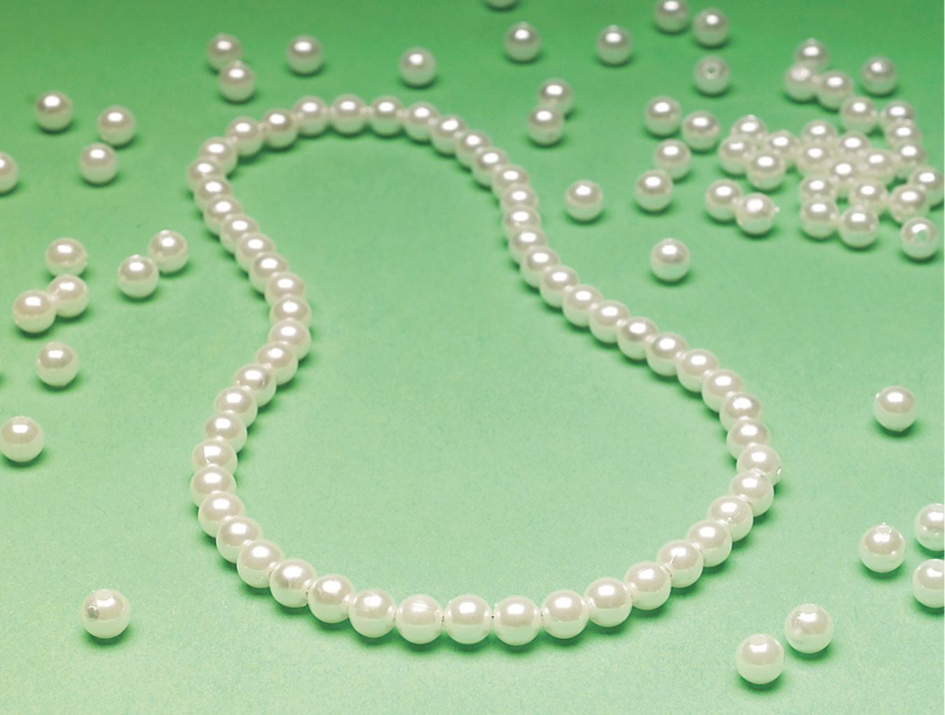 Faux Pearl Beads 1/2-lb Bag