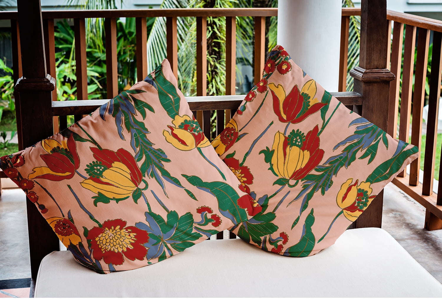 20"x20" Square Simply Daisy Bold Flower Garden Poly Indoor/Outdoor Pillow, Egg Yolk Qty 1
