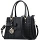 thumbnail image 1 of Carteras y bolsos KKXIU Cartera acolchada de piel vegana, 1 of 7