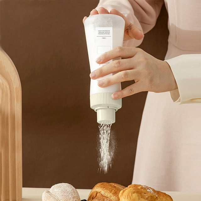 Plastic Shaker Bottle with Dust Cap Even Dispersion Kitchen Seasoning Sugar Powder Container for Baking Desserts Pasta Breakfast