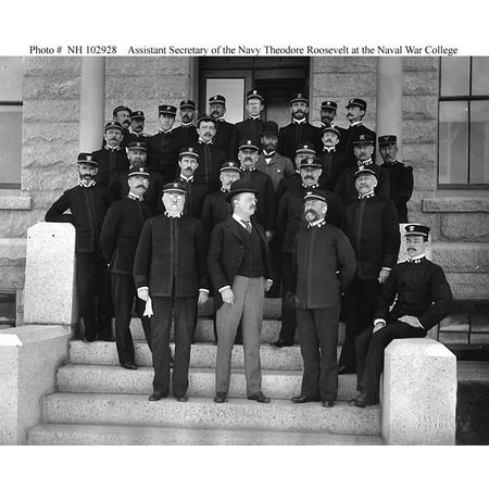 Canvas Print Assistant Secretary of the Navy Theodore Roosevelt with faculty and class members at the Naval War C Stretched Canvas 10 x