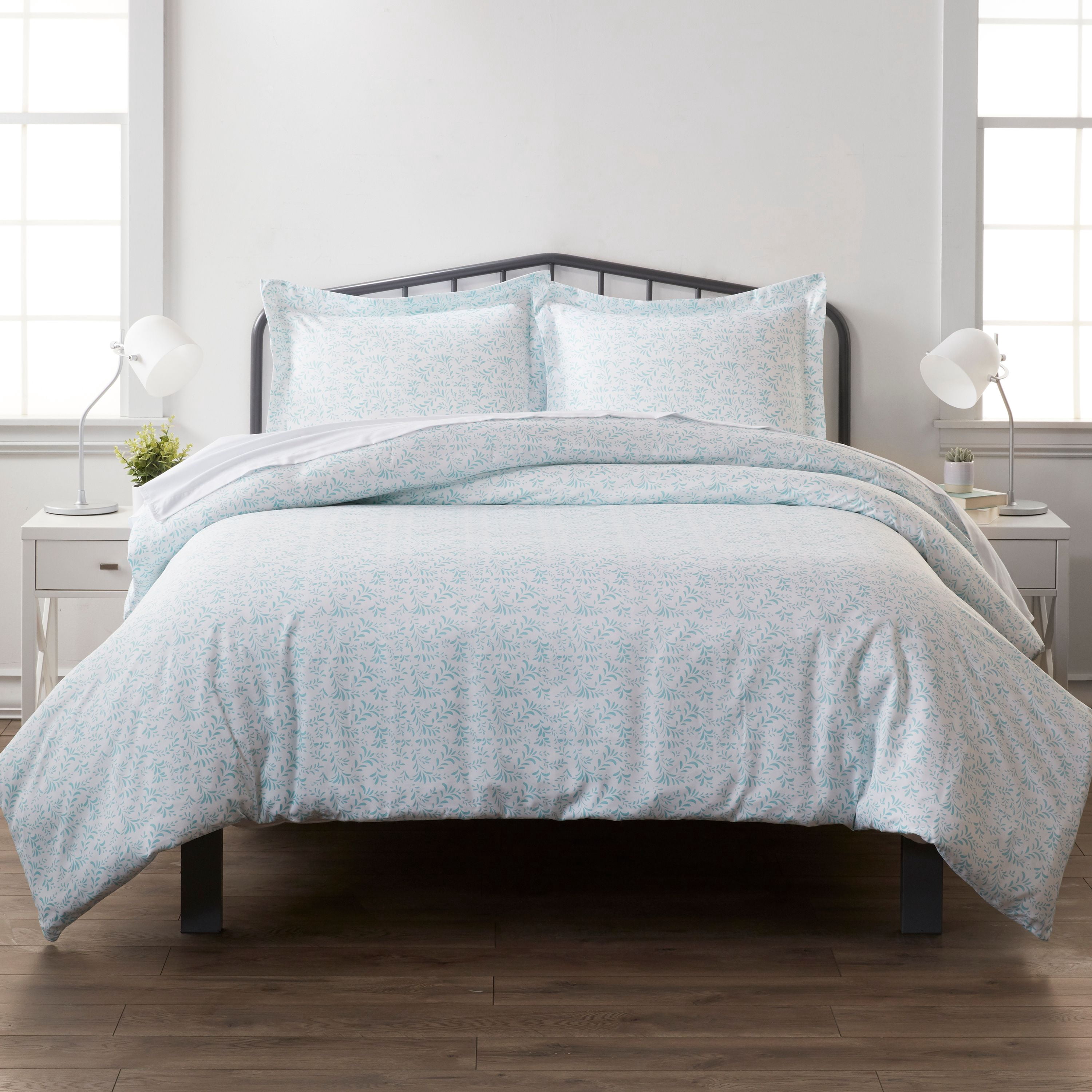 Noble Linens Light Blue Burst of Vines Print 3-Piece Duvet Cover Set, King/Calking