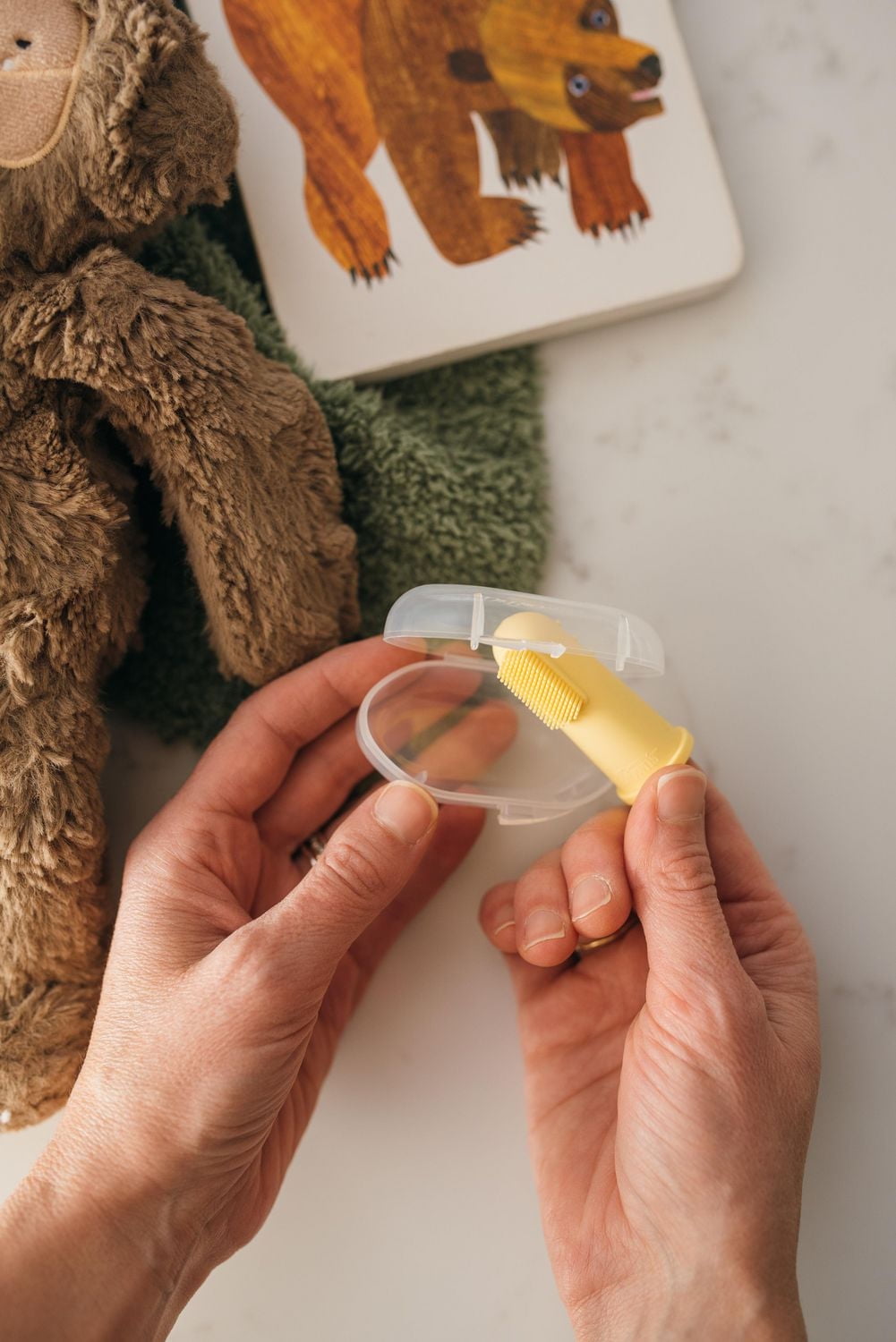 Brosse à dents pour doigts de Dr. Brown's jaune and gris paquets de 2