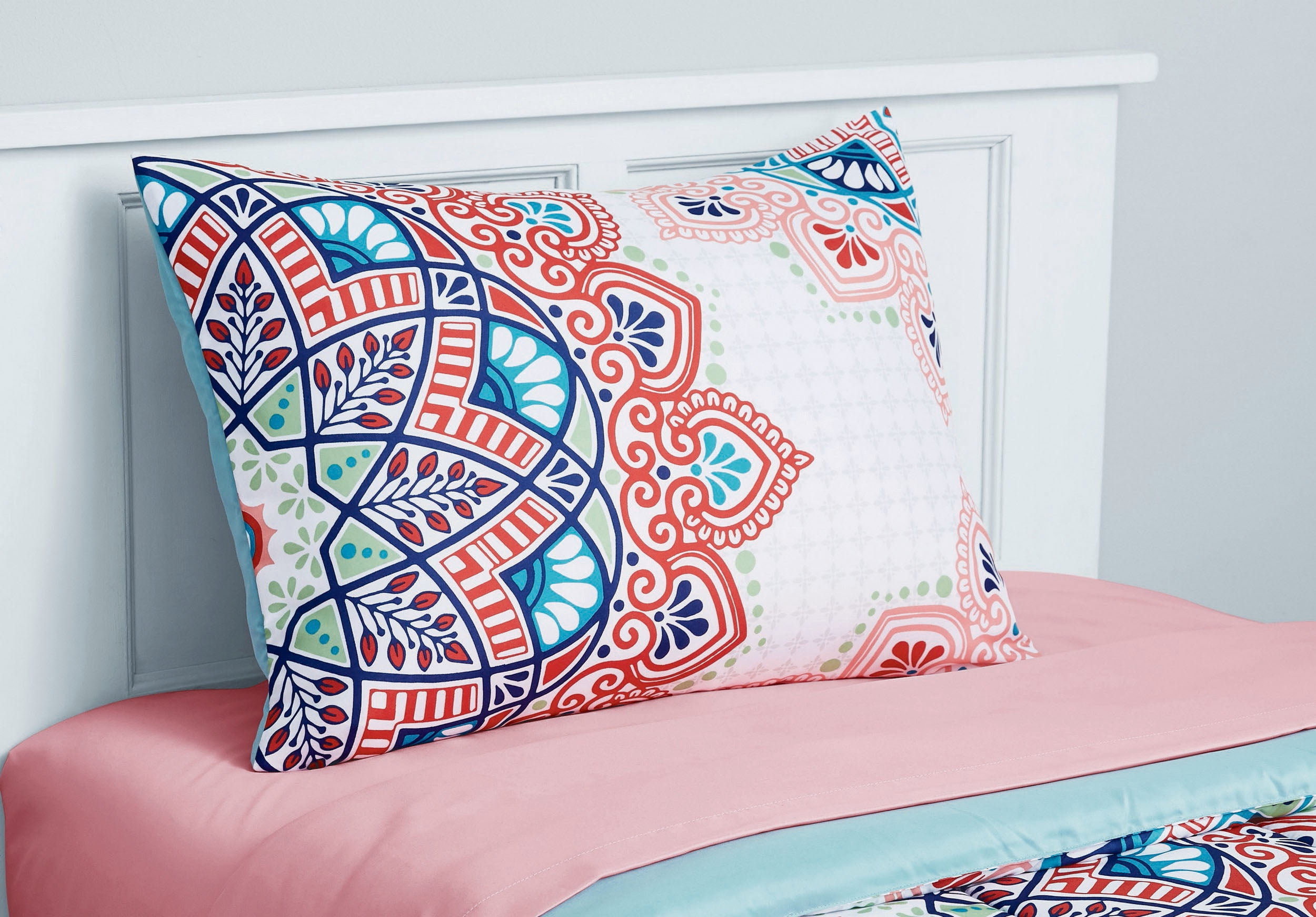 Mainstays Pink and Teal Medallion 6 Piece Bed in a Bag Comforter Set with Sheets, Twin