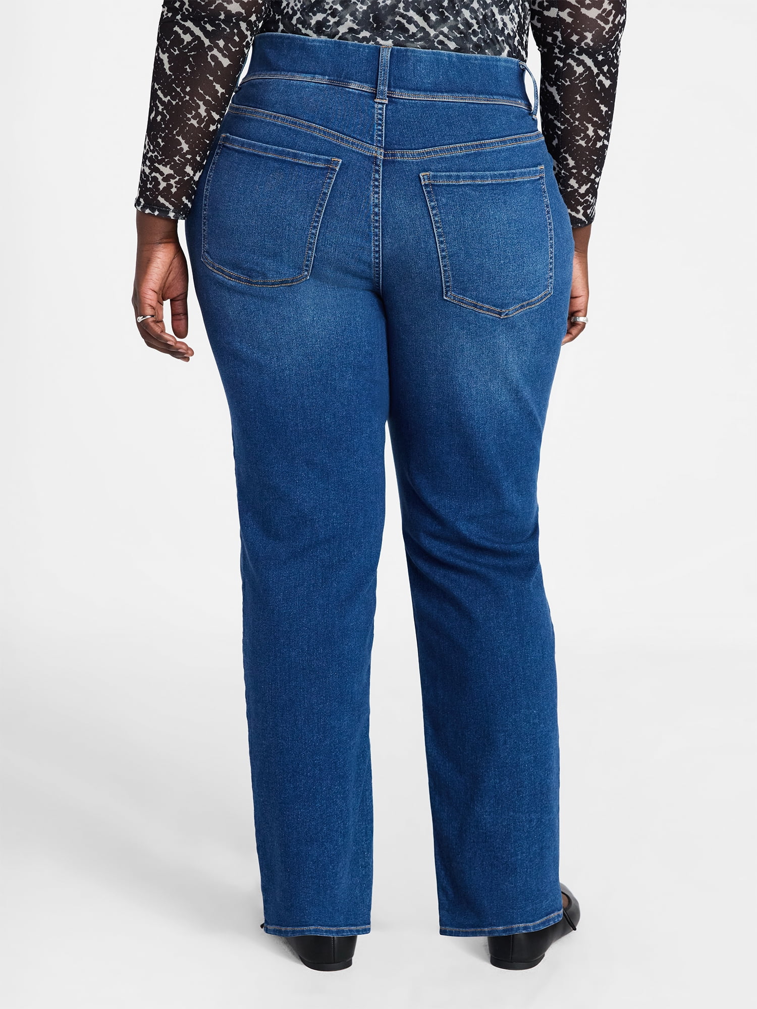Terra & Sky Women's Plus Size Core Straight Leg Jeans, Available in Regular and Petite