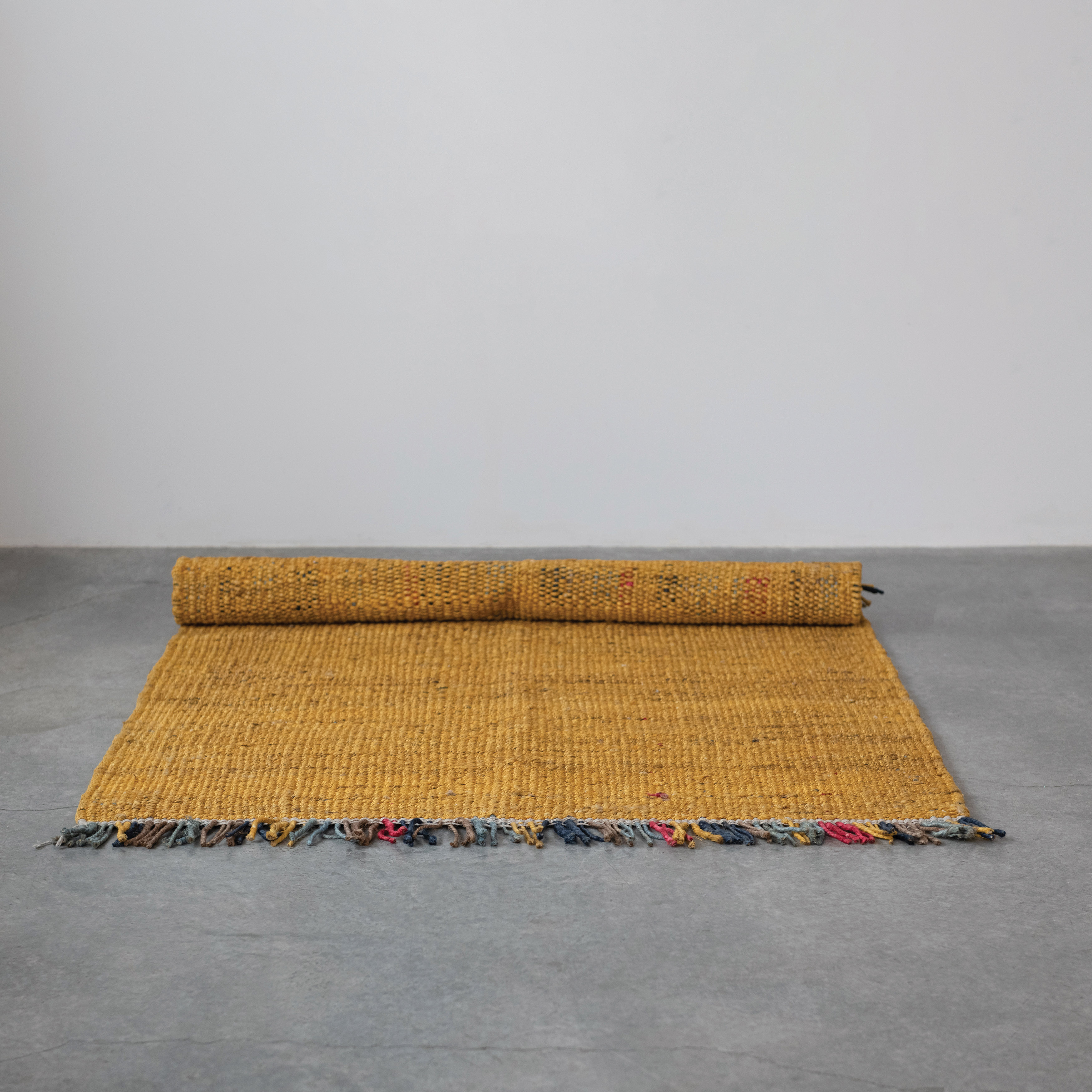 Creative Co-Op Creative Co-Op Woven Jute Rug with Fringe, Multicolor