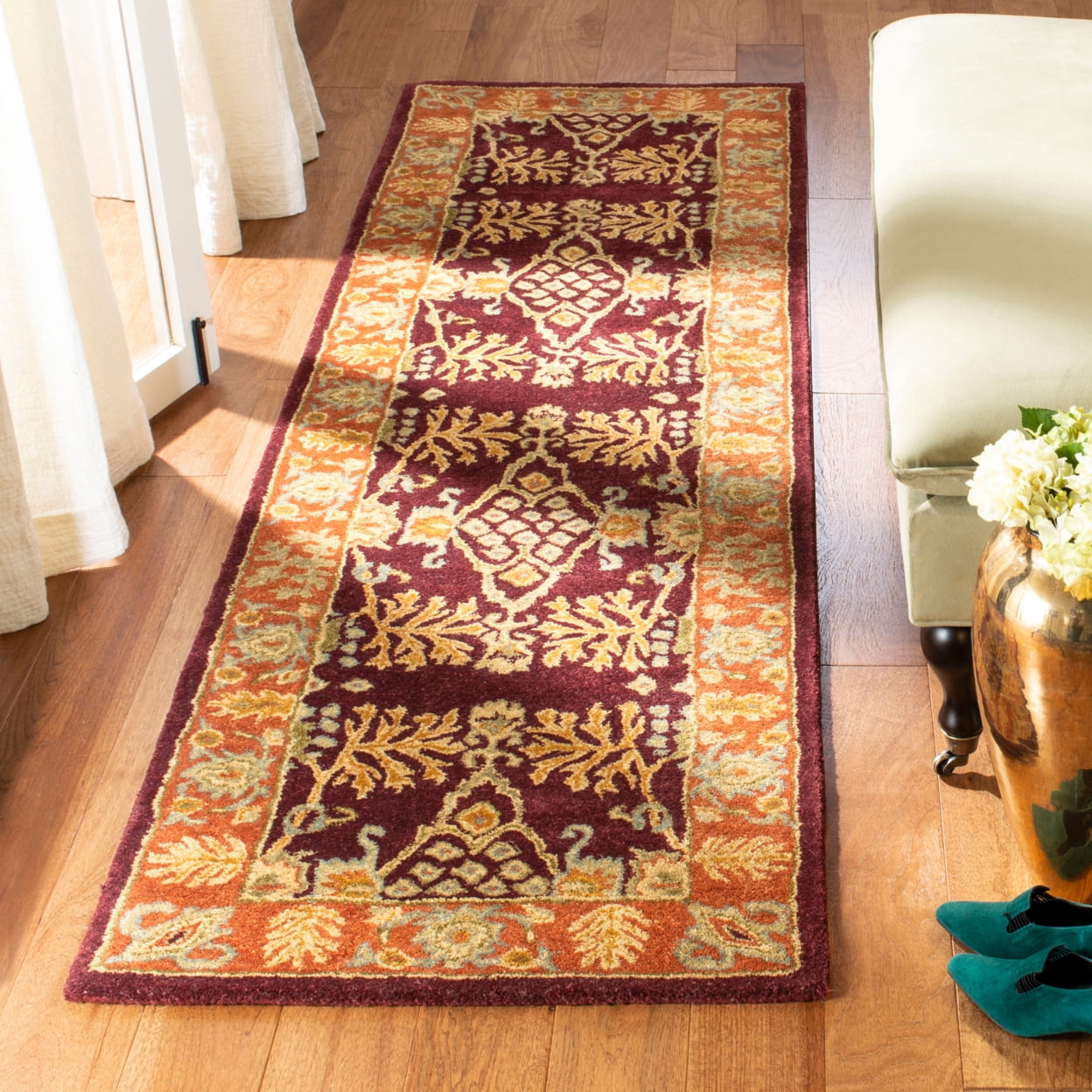 SAFAVIEH Bergama Tarah Oriental Wool Area Rug, Red/Rust, 8' x 8' Round