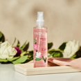 thumbnail image 2 of Ingl�s Rose Yardley Body Mist Spray de Yardley London Yardley London Model, 2 of 5