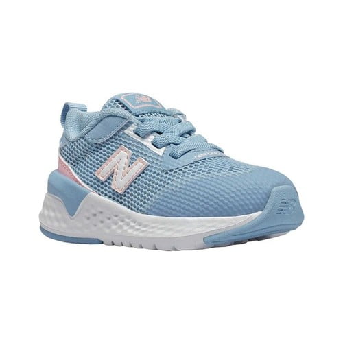 kawhi leonard signs new balance