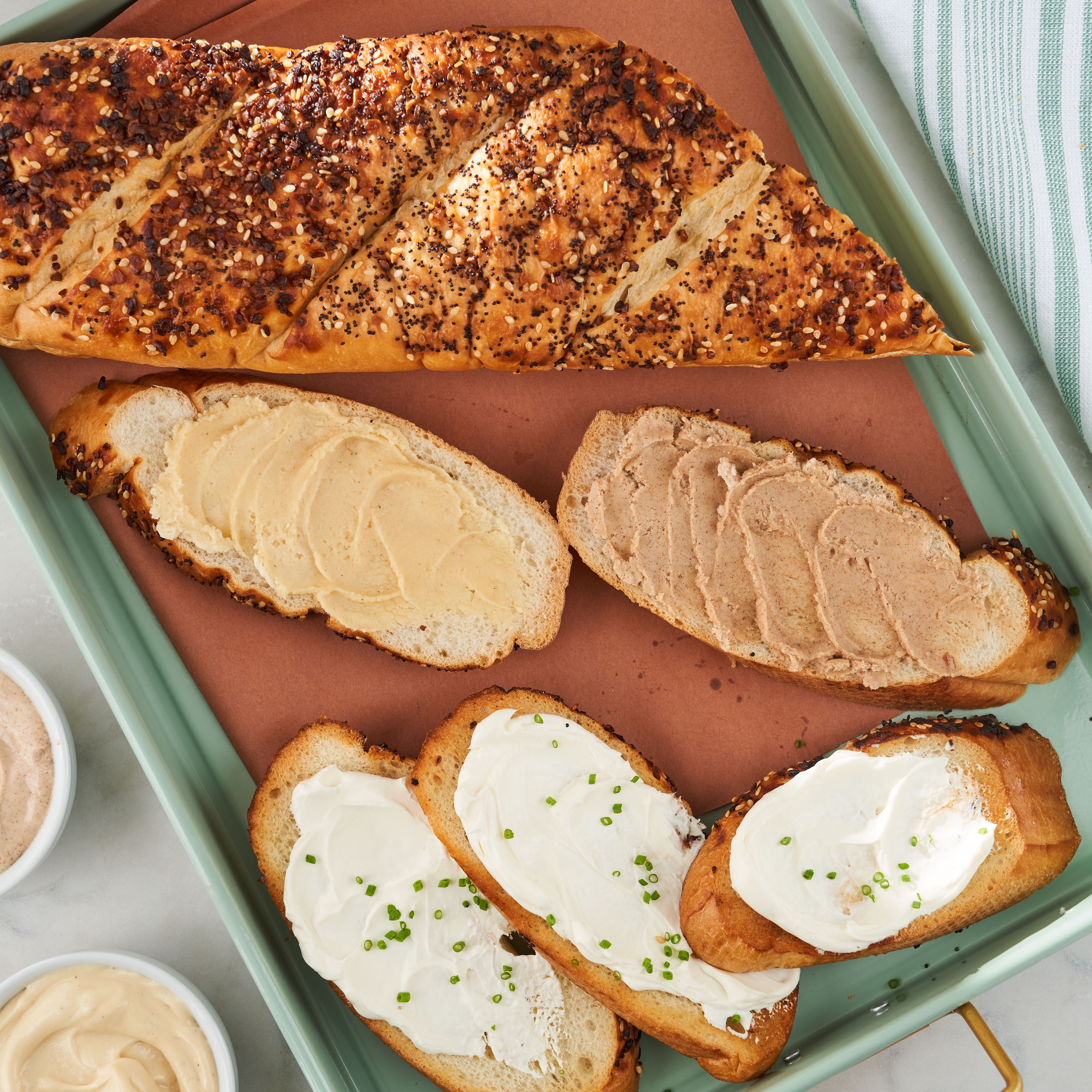 Freshness Guaranteed Everything French Bakery Bread Loaf, 14 oz, 1 Loaf