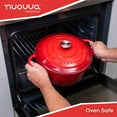 thumbnail image 3 of Olla holandesa de hierro fundido con tapa – Cacerola esmaltada antiadherente apta para horno – Batería de cocina resistente para horno holandés – Roja, 7.3 cuartos, 30 cm – de Nuovva, 3 of 5