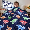 thumbnail image 2 of Manta Bororo con diseño de dinosaurio que brilla en la oscuridad para niños, 127 x 152 cm, 2 of 6