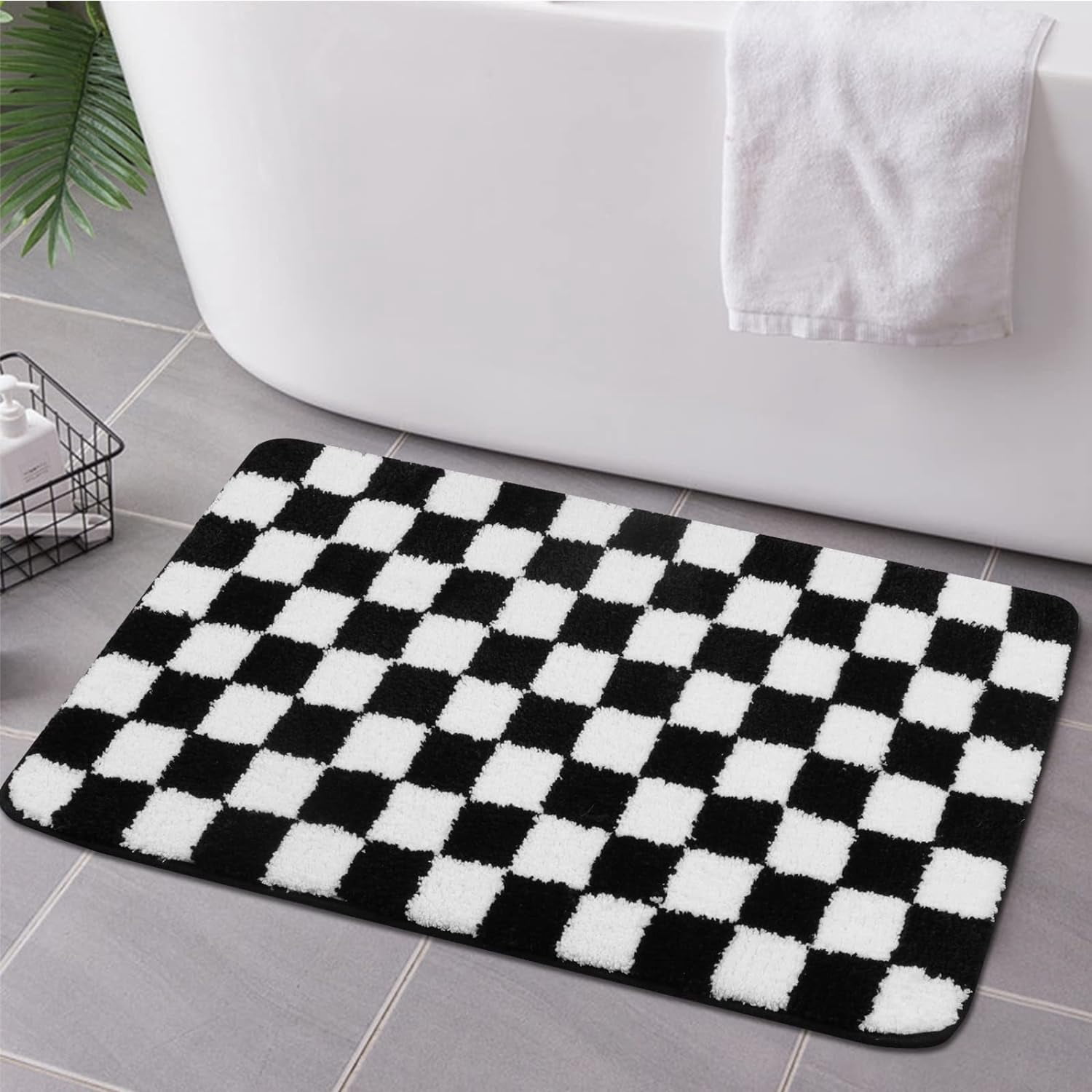 Bathroom Rugs Black and White Checkered Bath Mat Non Slip Water Absorbent Bath Rug Soft Microfiber Machine Washable Floor Mats for Tub Bathroom Indoor Doormat,20"x31"