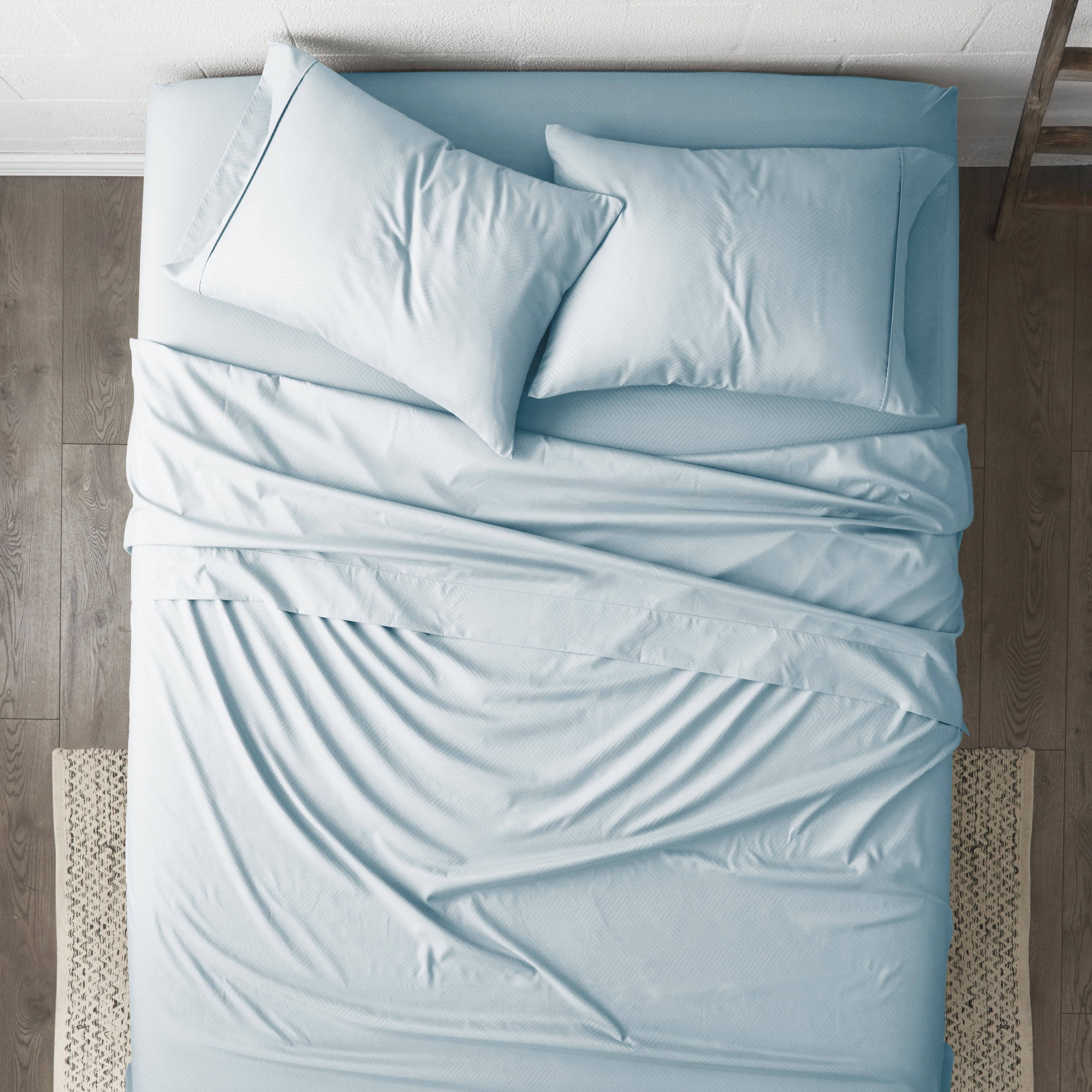 Noble Linens 4 Piece Aqua Chevron Embossed 4 Piece Bed Sheet Set, Twin