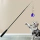 thumbnail image 4 of Juguete para gatos con plumas y cascabeles, juguete interactivo para gatitos y gatos, plumas reemplazables, juguete de entrenamiento para mascotas, juguete de plástico para gatos., 4 of 6