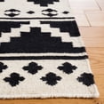 thumbnail image 3 of Safavieh Dhurries Oraline Geometric Wool Area Rug, Black/Ivory, 4' x 6', 3 of 11