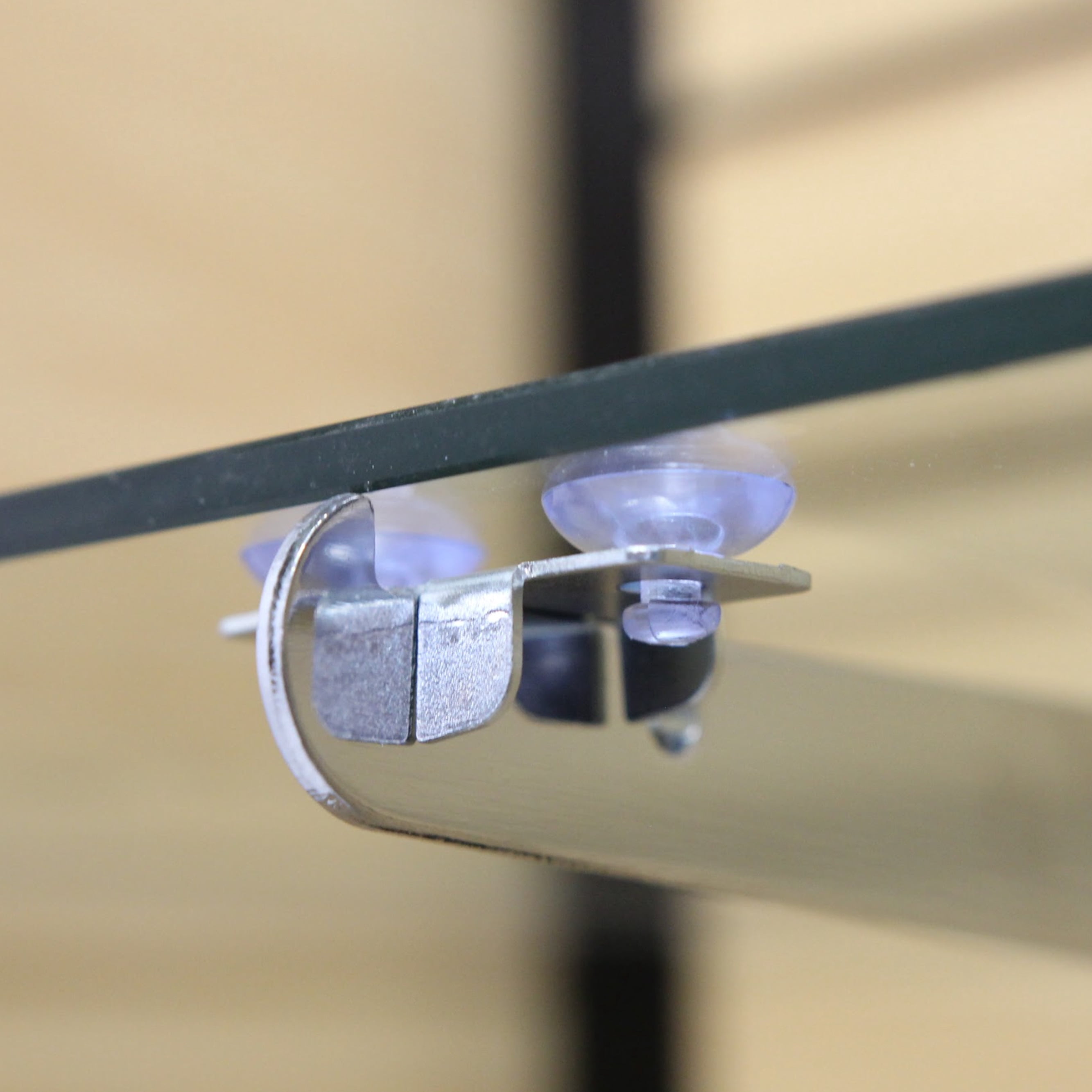 SSWBasics Rear/Center Lock-In Glass Shelf Rests with Rubber Bumpers - Pack of 8 - Glass Shelf Brackets  - Chrome Glass Shelf Clips with Two Clear Bumpers for Secure Glass Shelf Rest