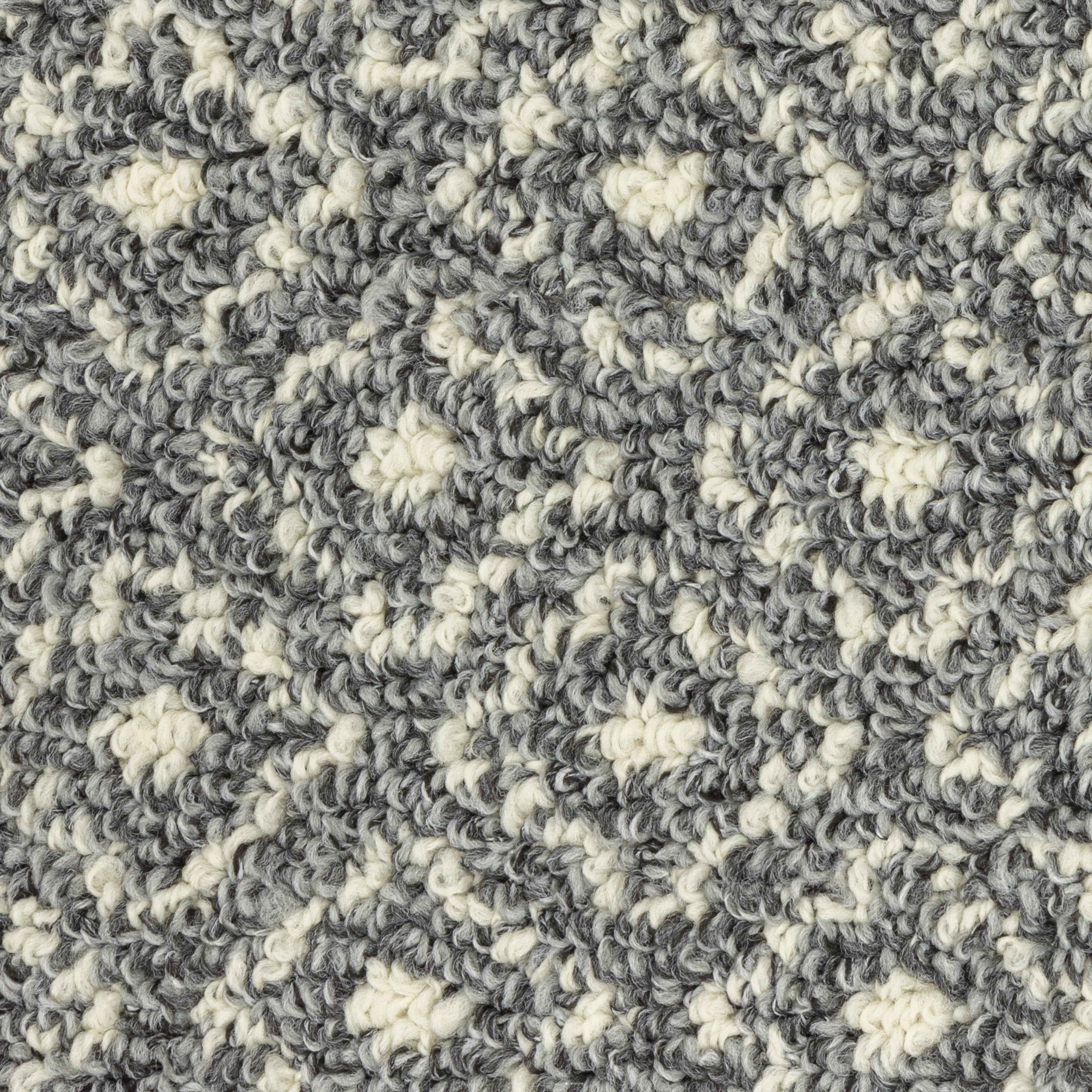 Mainstays Geometric Diamond Black Tonal Olefin Indoor Accent Rug, 1'8" x 2'10", Skid-Resistant