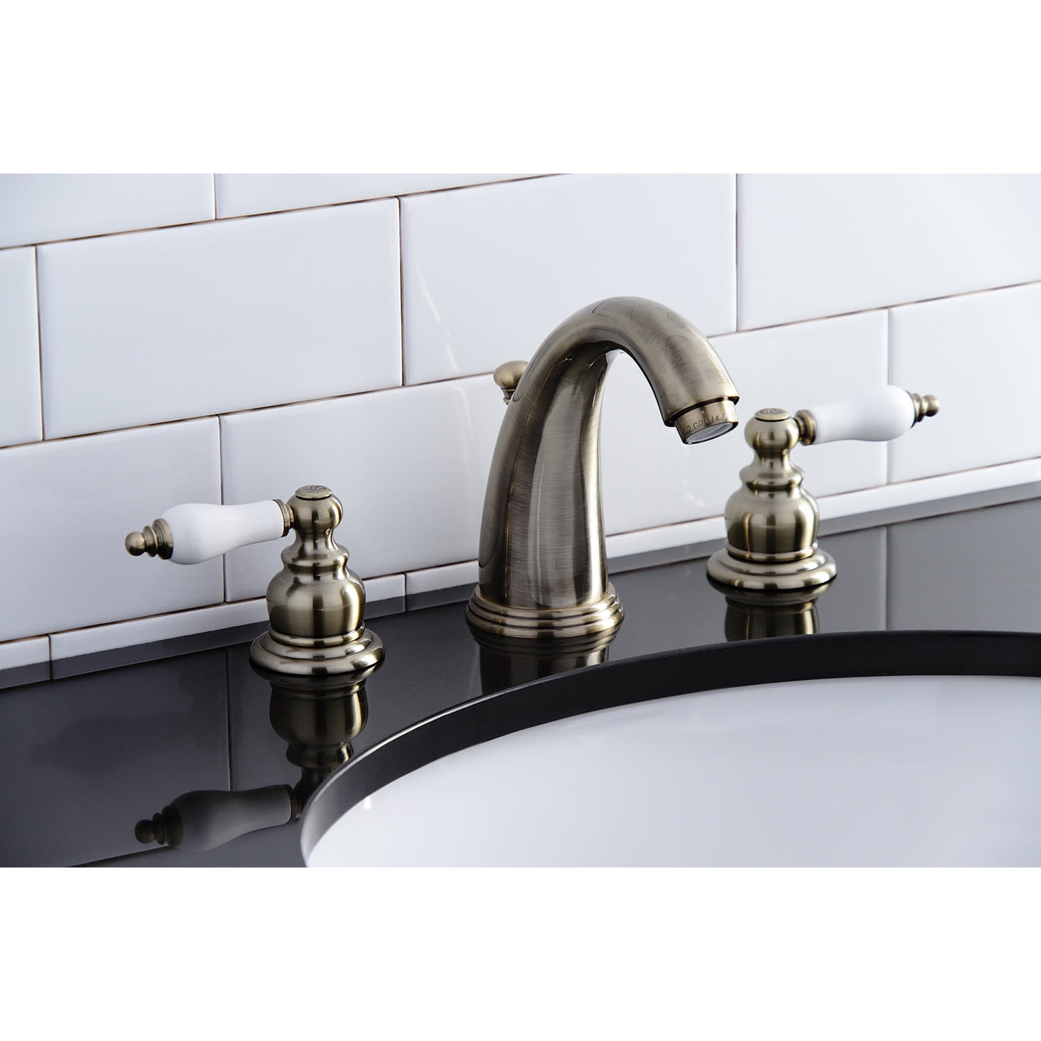 Kingston Brass KB981PL Victorian 2-Handle 8 in. Widespread Bathroom Faucet, Polished Chrome