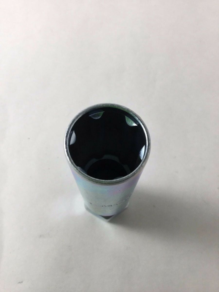 GORILLA Lug Nut Keyes
